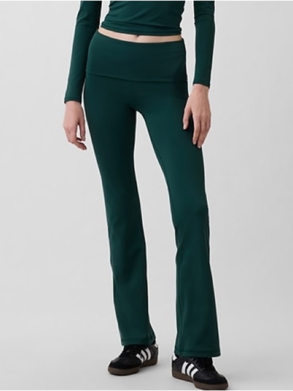 Gap fit smooth fold over flare leggings